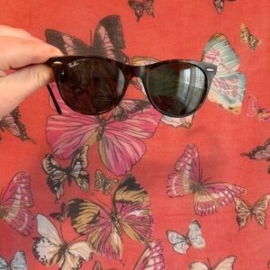 Ray-Ban tortoise Frame with Dark Lenses Sunglasses